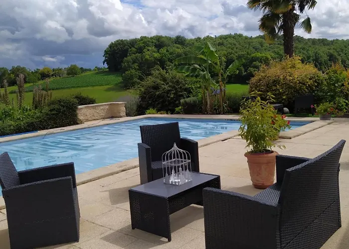 Vakantiehuis Avec Piscine Partagee *