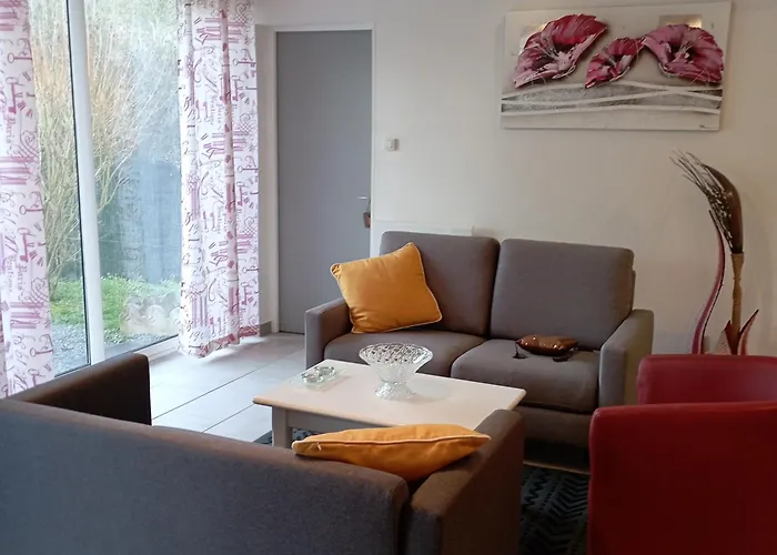 Prázdninový dům Avec Piscine Partagee Saint-Martial-Viveyrol