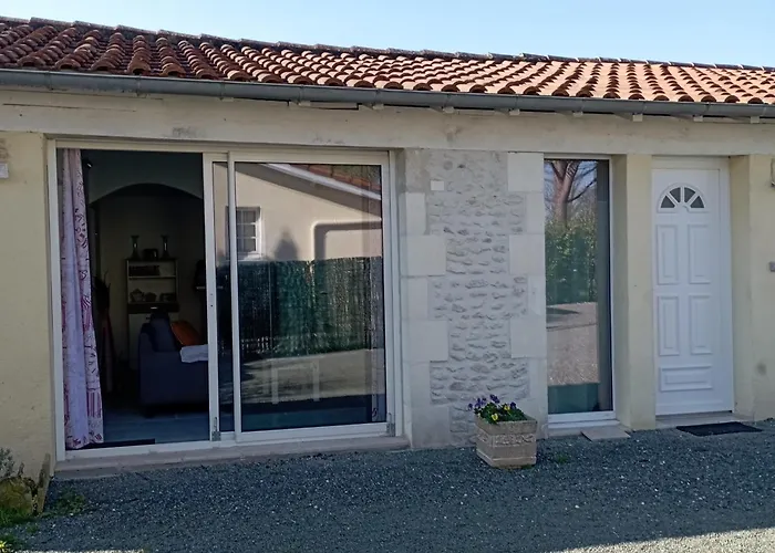 Avec Piscine Partagee Prázdninový dům